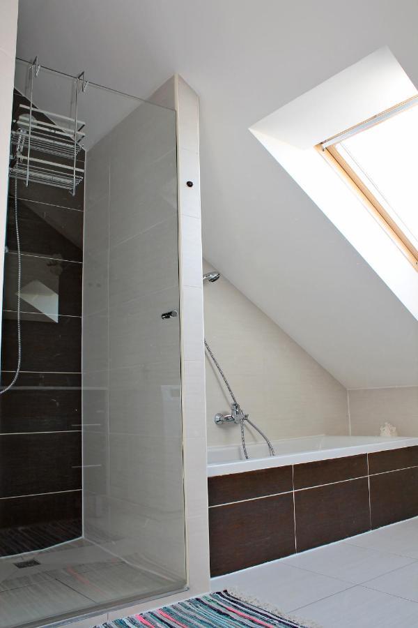 Attic With Parking, Near The Center Of Cb - 110m2 Apartment *
