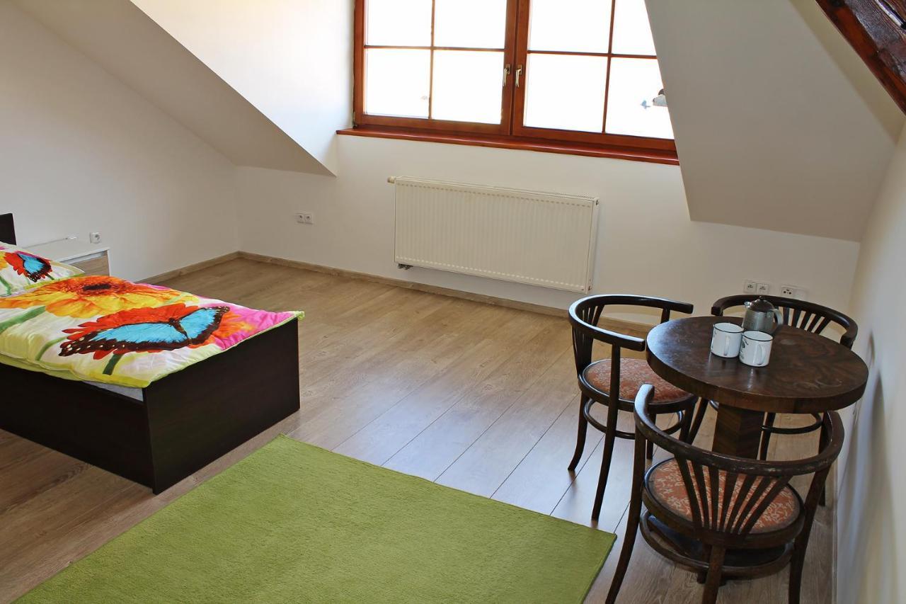 Attic With Parking, Near The Center Of Cb - 110m2 Ceske Budejovice