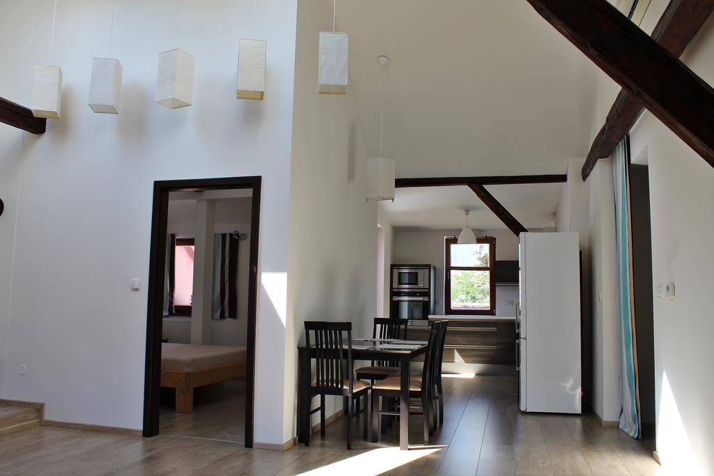 Attic With Parking, Near The Center Of Cb - 110m2 Apartment *
